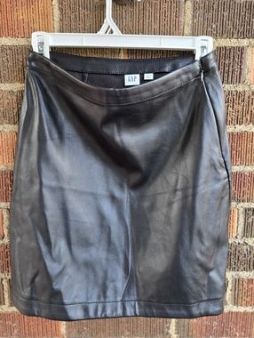 GAP Black Faux Leather Mini Skirt